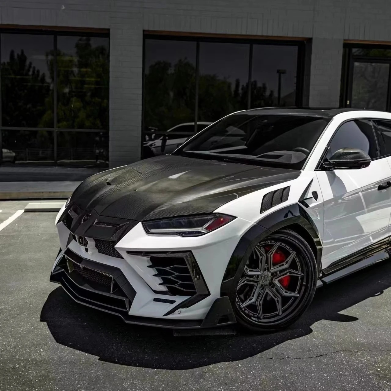 New Forged Carbon 3K Twill Real Carbon Fiber Front Hood/Bonnet for URUS 1st Generation (M Style) Screw-On
